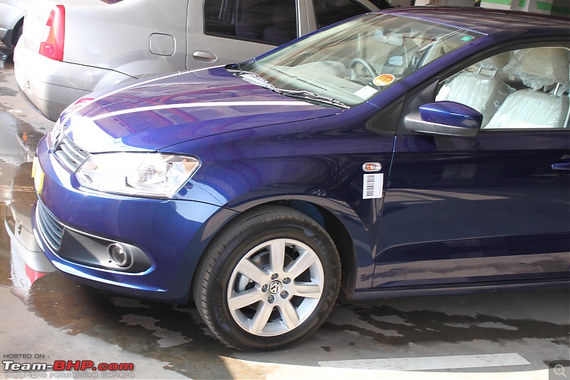 Shadow Blue Diamond - VW Vento TDI HL-side_car_1.jpg