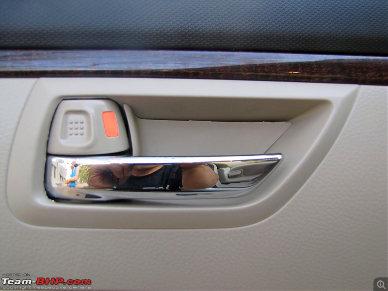 Maruti Dzire Zdi Initial Ownership review-door-handle.jpg