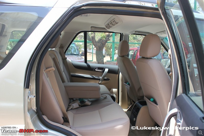 Tata Safari Storme : Test Drive and Review. More pics: pg 47-14.jpg