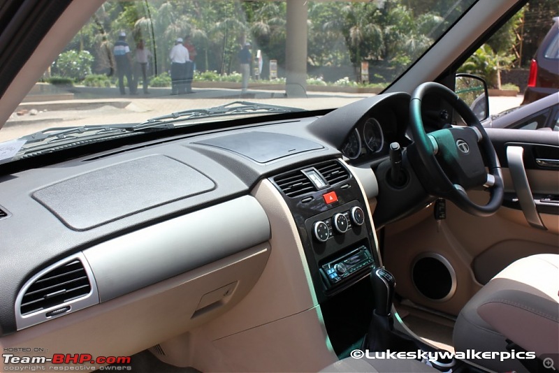 Tata Safari Storme : Test Drive and Review. More pics: pg 47-24.jpg