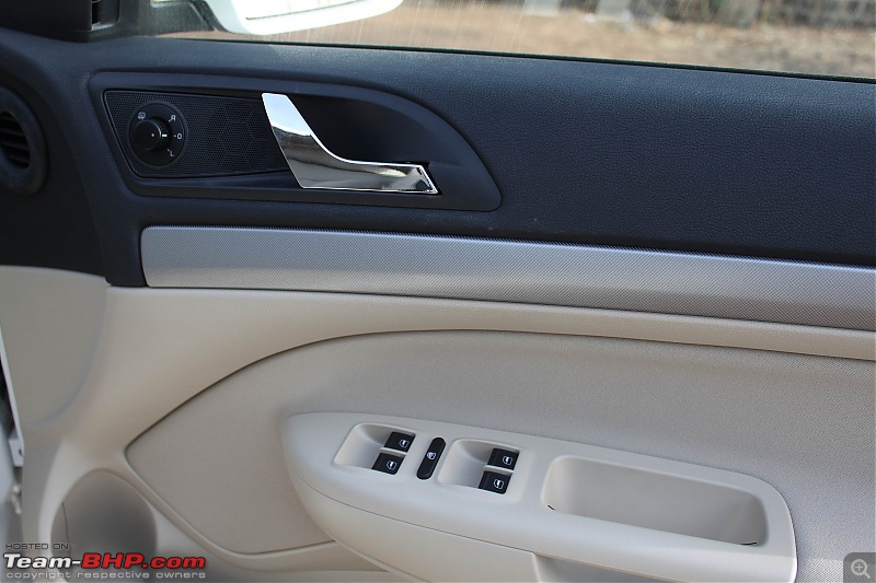 Skoda Laura TSI - The Bullet-driver-door-coontrols.jpg