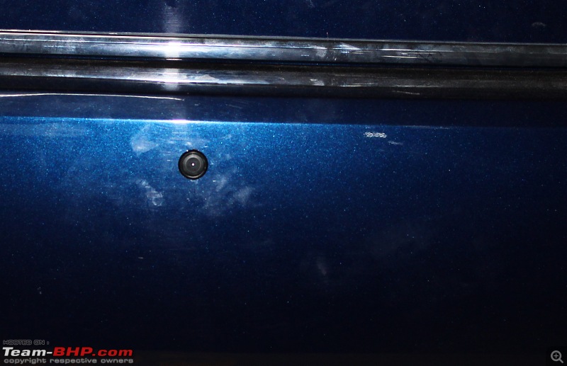 Shadow Blue Diamond - VW Vento TDI HL-rear_camera.jpg