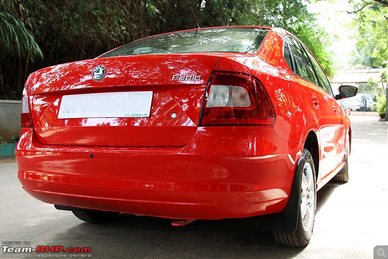 Elegant in Red : Skoda Rapid-rapid5.jpg