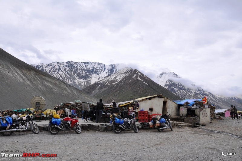 6 riders, 4000 kms - A glimpse of Spiti and Leh from a Biker horizon-294leh_0200.jpg