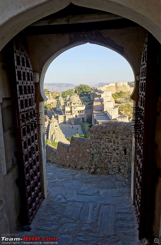 Hawk-On-Fours (H-4) Roadtrip: Kumbhalgarh & Ranakpur-dsc03644k300.jpg