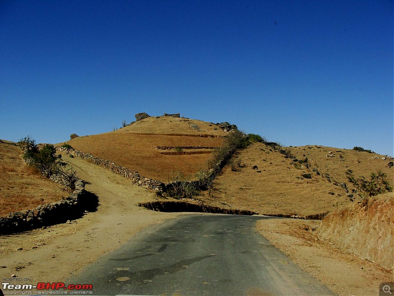 Hawk-On-Fours (H-4) Roadtrip: Kumbhalgarh & Ranakpur-toranakpur-8.jpg