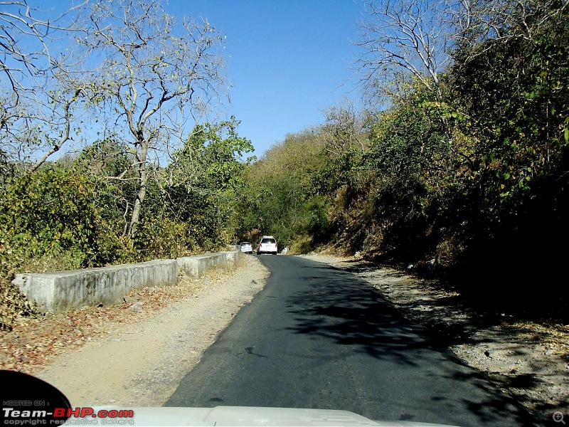 Hawk-On-Fours (H-4) Roadtrip: Kumbhalgarh & Ranakpur-toranakpur-17.jpg