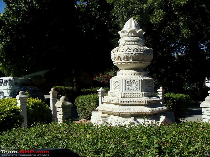 Hawk-On-Fours (H-4) Roadtrip: Kumbhalgarh & Ranakpur-lunch24th.jpg