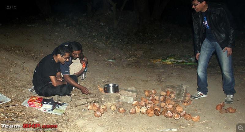 Mindless Rambles and eventually it is Kundadri. 7 Bikers go Camping!-cooking.jpg