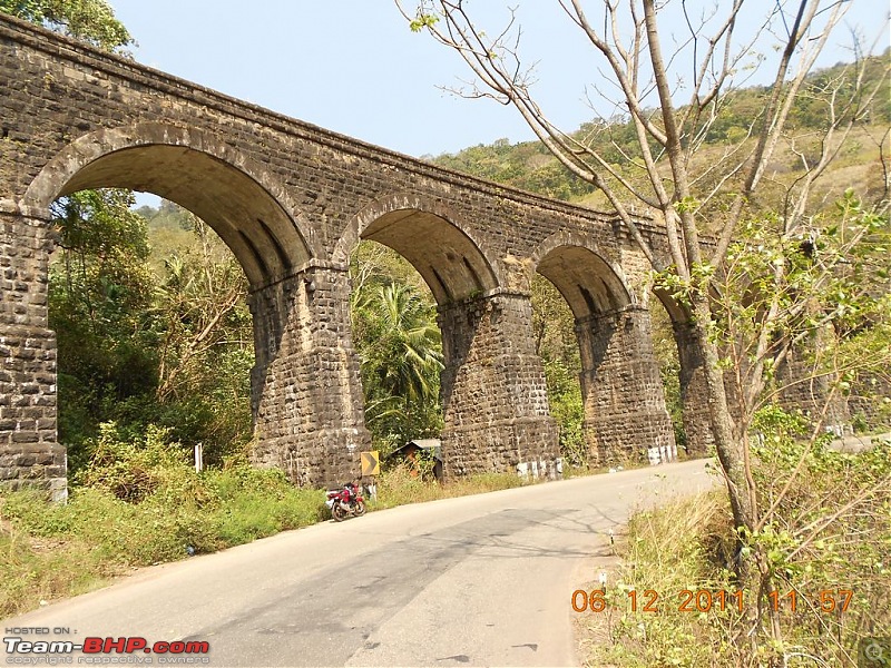 Solo Bike Ride To Thenmala, Palaruvi Falls & Courtallam Falls-tn_dscn0069.jpg
