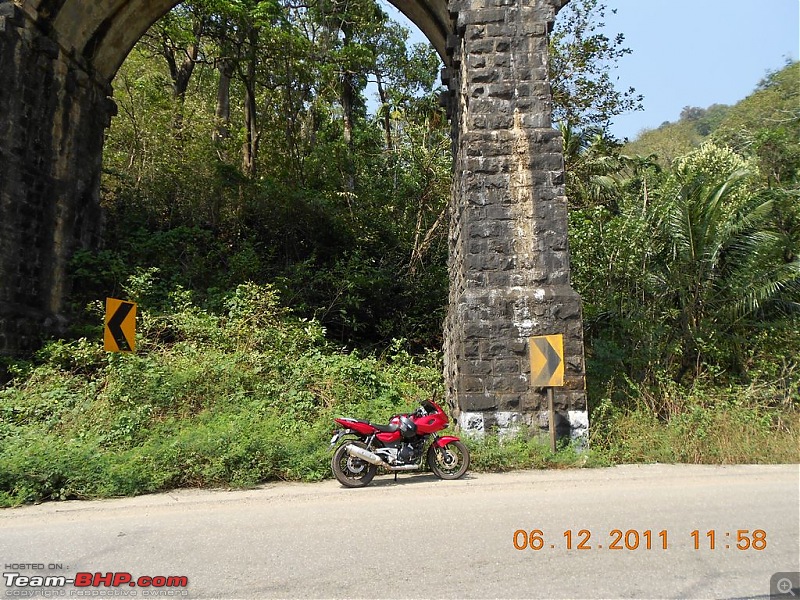Solo Bike Ride To Thenmala, Palaruvi Falls & Courtallam Falls-tn_dscn0071.jpg