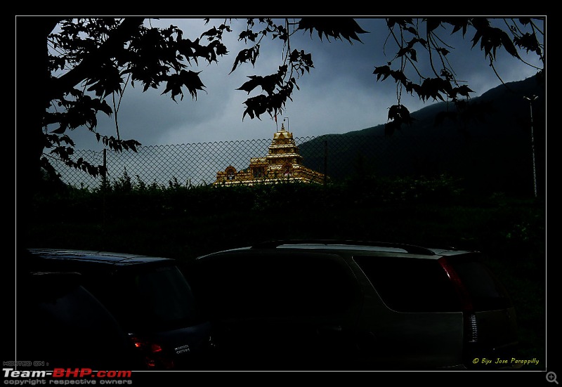 2011 Monsoon Trips: Hadshi (Temple, Lotus Flowers, Paddy Fields, Rolling Green Hills)-p1080844.jpg