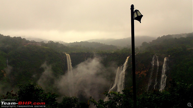 Monsoon Break 2013Hills, waterfalls and temples (Redux) : Mumbai to Karnataka-jog-3.jpg