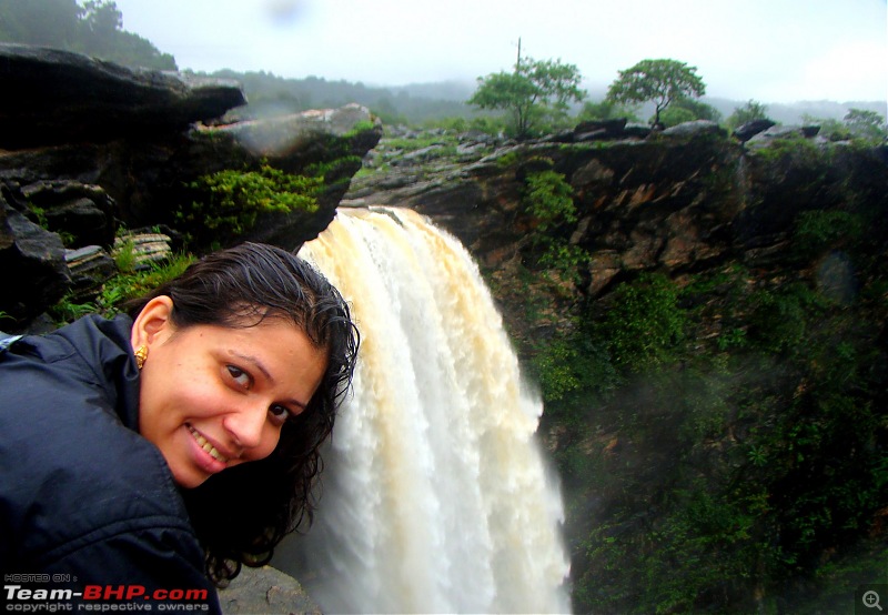 Monsoon Break 2013Hills, waterfalls and temples (Redux) : Mumbai to Karnataka-jog-top-2.jpg