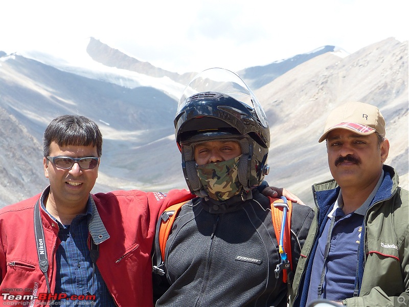 A Biker's Anthem: Ladakh-friends.jpg