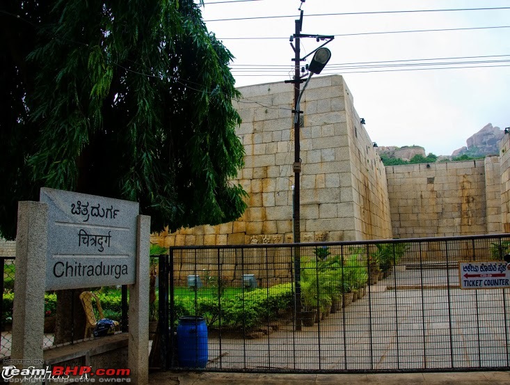 Wanderlust traveller - 350 kms away & 700 years back - Bangalore to Hampi-suh_8222.jpg