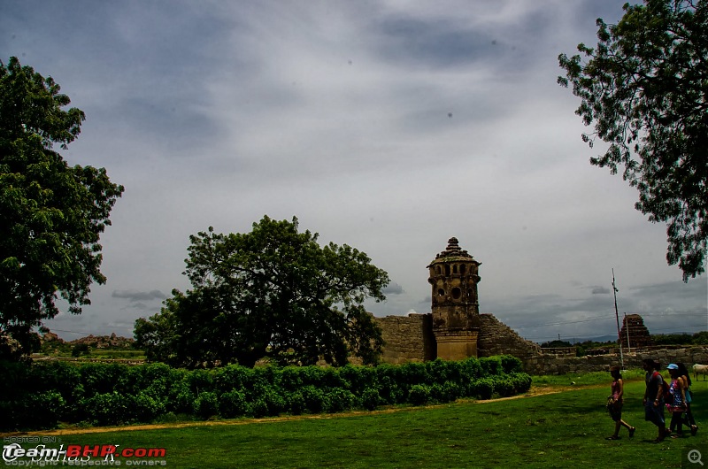 Wanderlust traveller - 350 kms away & 700 years back - Bangalore to Hampi-suh_8591.jpg