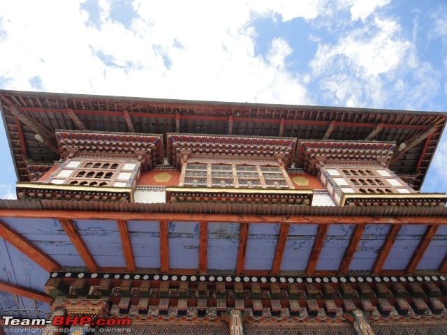 Bhutan : Mountains, Monasteries, Monks and more...-dsc07758-small.jpg