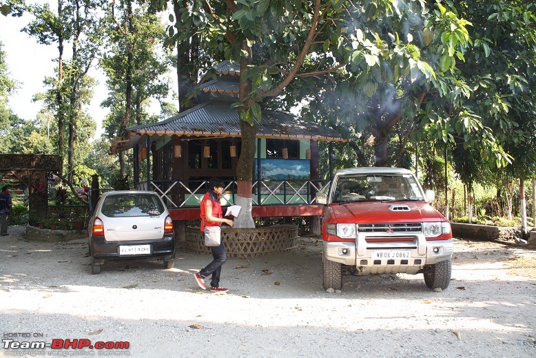 Driving from Kolkata to Bumthang (Bhutan)-tiyabon-parking.jpg