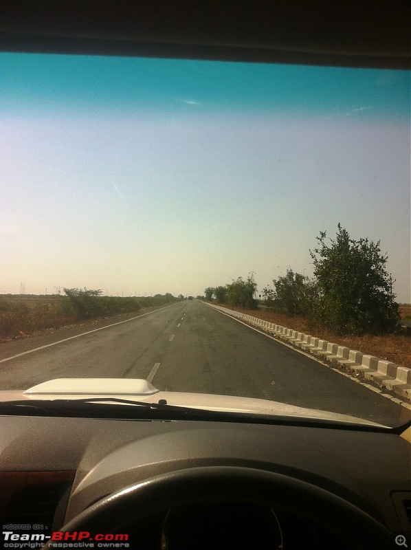 The RANN to Kutch in my Fortuner-hwy1.jpg