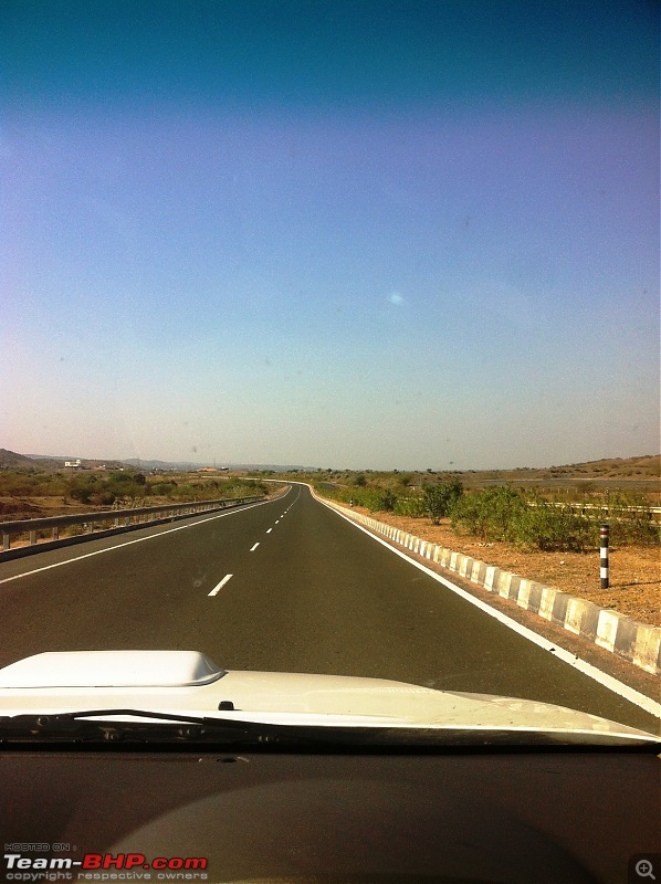 The RANN to Kutch in my Fortuner-hwy2.jpg
