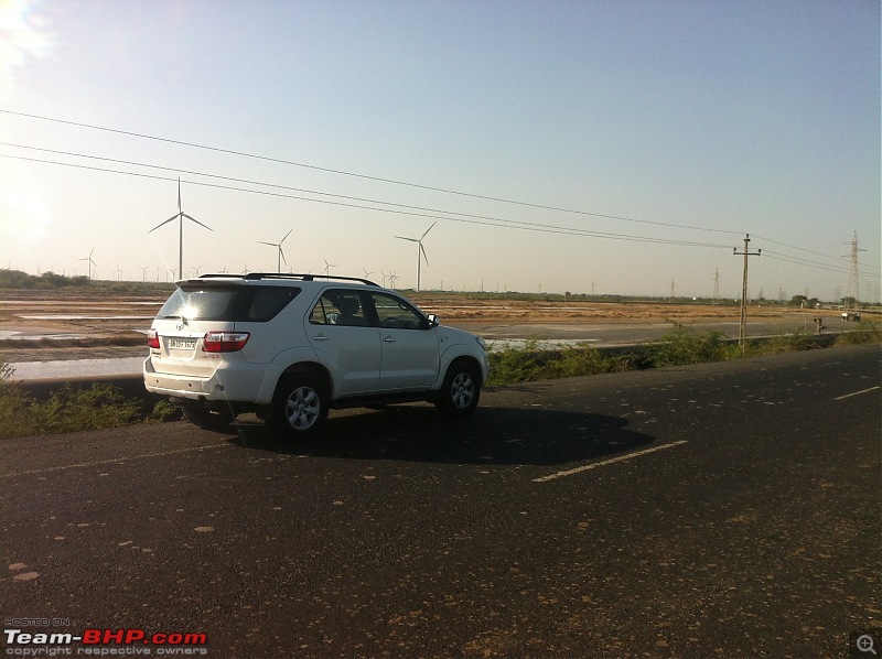 The RANN to Kutch in my Fortuner-windmill1.jpg