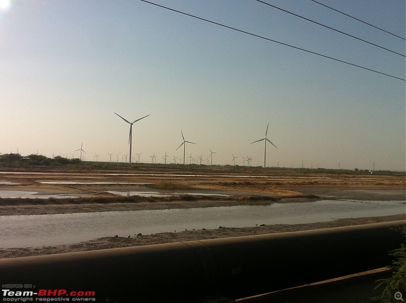 The RANN to Kutch in my Fortuner-windmill2.jpg