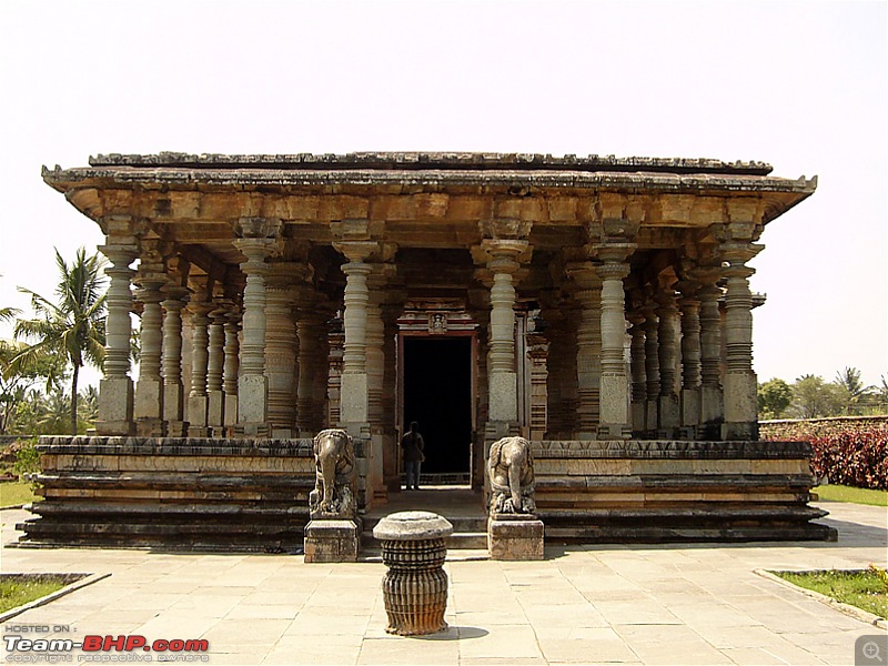 'Xing'ing around ! - An incomplete guide to Hoysala temples ;-)-76.jpg