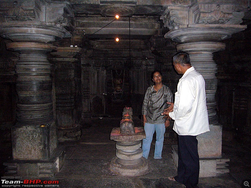 'Xing'ing around ! - An incomplete guide to Hoysala temples ;-)-1213.jpg