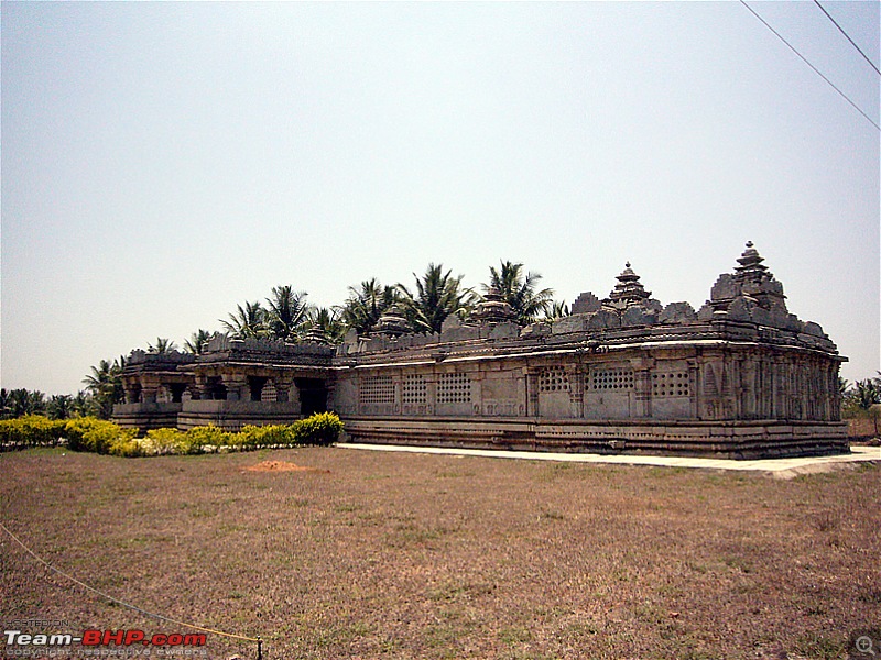 'Xing'ing around ! - An incomplete guide to Hoysala temples ;-)-1511.jpg