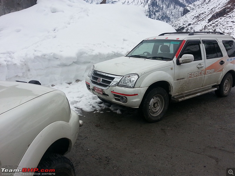 (Un)Chained Melody - 36 Hours of Snow, and the Manali Leh Highway-20140228_164601xl.jpg