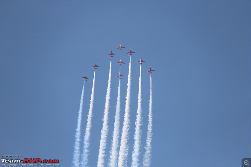 Farnborough International Airshow 2014, UK-42red-arrow-formation.jpg