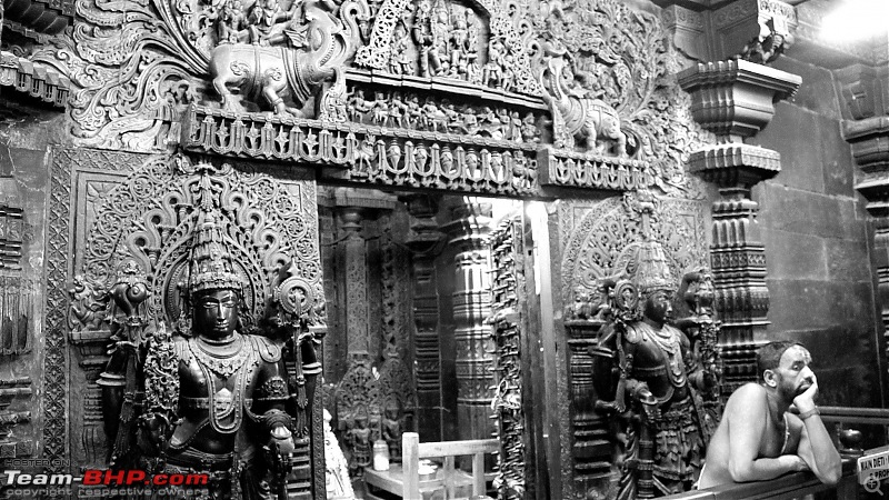 Hoysala ambition etched in soft stone - Halebidu and Belur (Karnataka)-10505003_10154387092135534_7939223169990893042_o.jpg