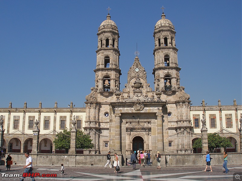 Let's know about Guadalajara! Living & working in Mexico-church1.jpg