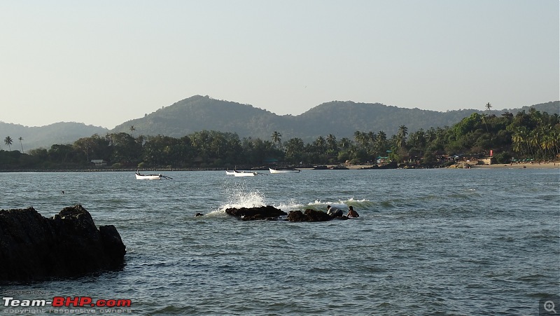 Lazing around on a beach in Goa-dsc00514.jpg