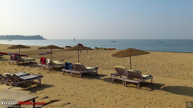 Lazing around on a beach in Goa-dsc_0533.jpg