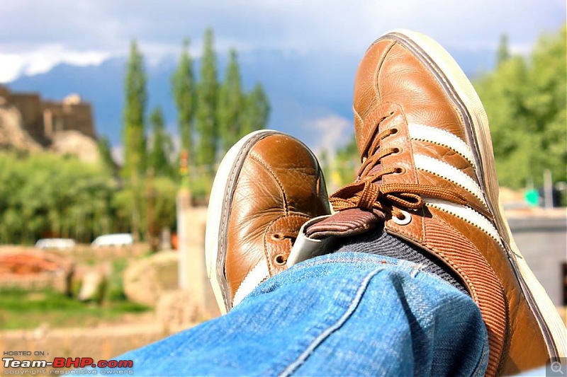 Leh - In a Maruti 800-relaxing-hotel.jpg