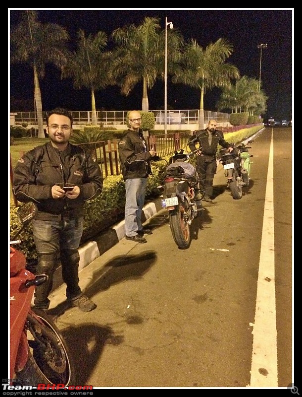 1100 km, 2 days, 4 men: An Endurance Ride to the Mesmerising Valparai!-12046791_10153706225599444_8110226829947305239_n.jpg