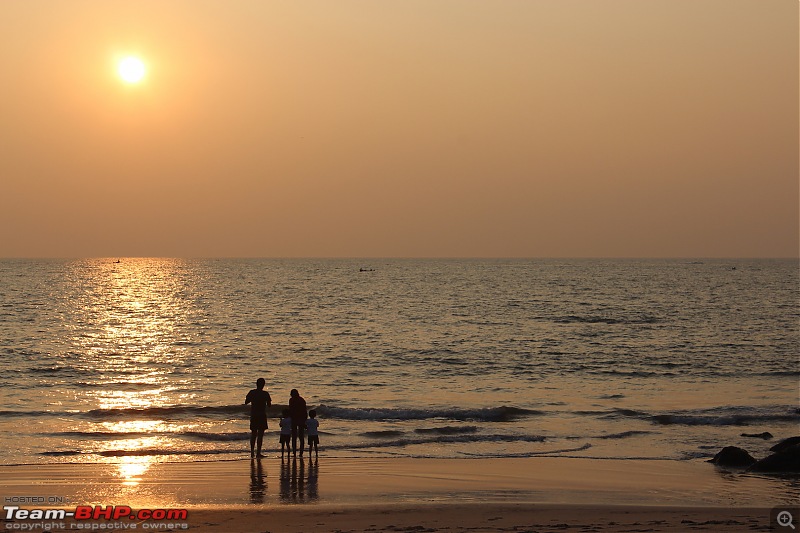 Solo 2000 km road-trip in my Jazz: Mumbai- Gokarna- Maravanthe- Jog Falls- Murudeshwar- Dandeli- Goa-sunset.jpg