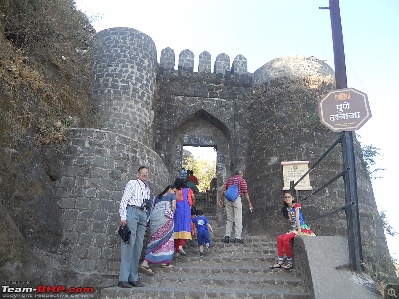 With my TUV300 to Sinhagad Fort, Balaji Temple, Narayanpur & Shivthar Ghal-06the-first-entrance-gate-called-pune-darwaja.jpg