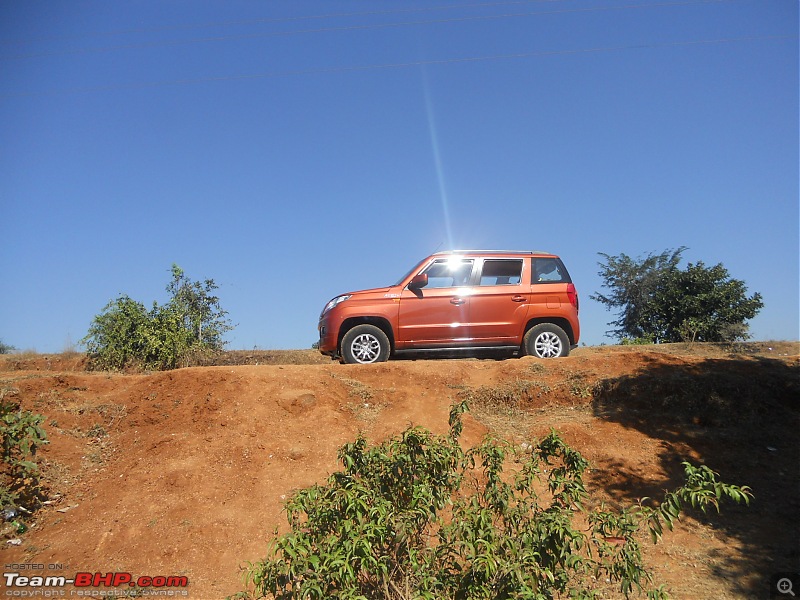 With my TUV300 to Sinhagad Fort, Balaji Temple, Narayanpur & Shivthar Ghal-06tuv-seen-far-away.jpg