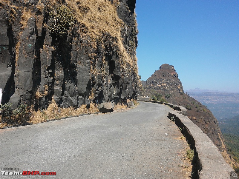 With my TUV300 to Sinhagad Fort, Balaji Temple, Narayanpur & Shivthar Ghal-30the-road-simply-disappears-here.jpg