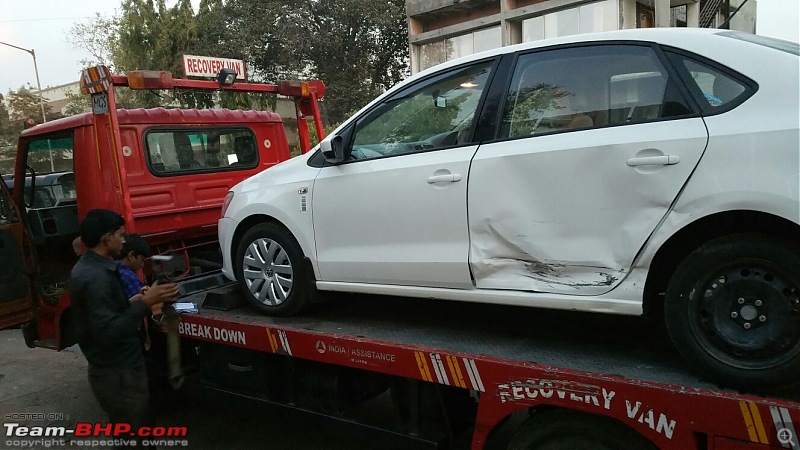 Burning up the road - Ahmedabad to Goa-accident5.jpg