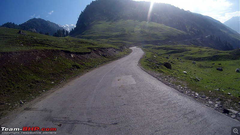 Chasing the Lama on a KTM 390 Duke: Pune to Ladakh, 6500+ km in 12 days-zozi-la-1.jpg