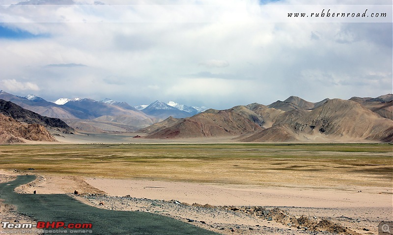 Chasing the Lama on a KTM 390 Duke: Pune to Ladakh, 6500+ km in 12 days-hanle-roadindus-river-5.jpg