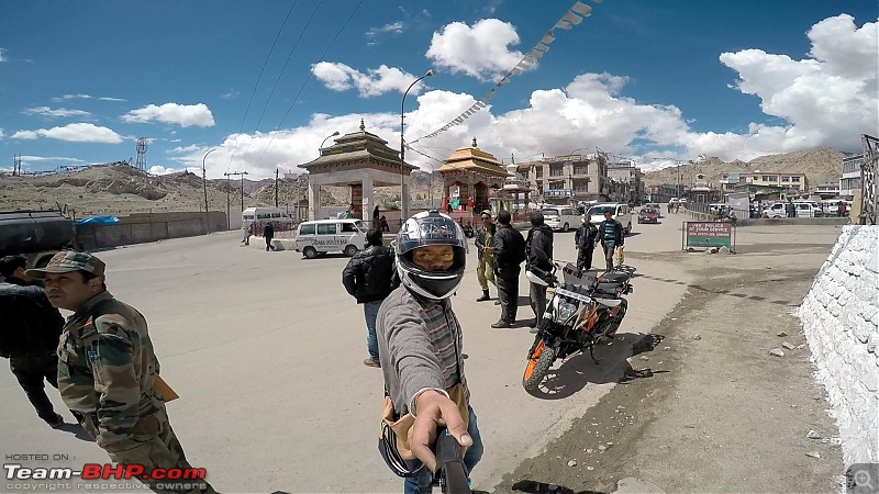 Chasing the Lama on a KTM 390 Duke: Pune to Ladakh, 6500+ km in 12 days-ktm-duke-390-selfy-1.jpg