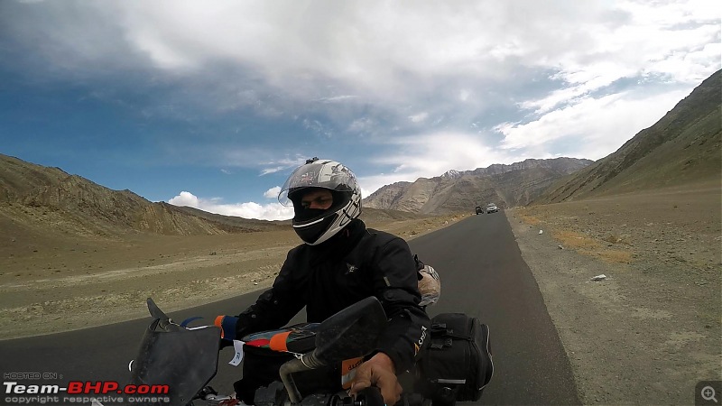 Chasing the Lama on a KTM 390 Duke: Pune to Ladakh, 6500+ km in 12 days-ktm-duke-390-selfy-3.jpg