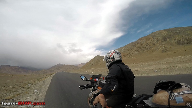 Chasing the Lama on a KTM 390 Duke: Pune to Ladakh, 6500+ km in 12 days-ktm-duke-390-selfy-5.jpg