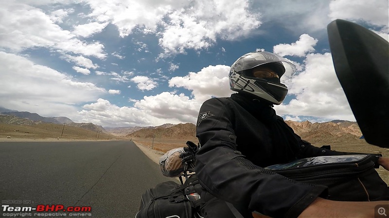 Chasing the Lama on a KTM 390 Duke: Pune to Ladakh, 6500+ km in 12 days-ktm-duke-390-selfy.jpg