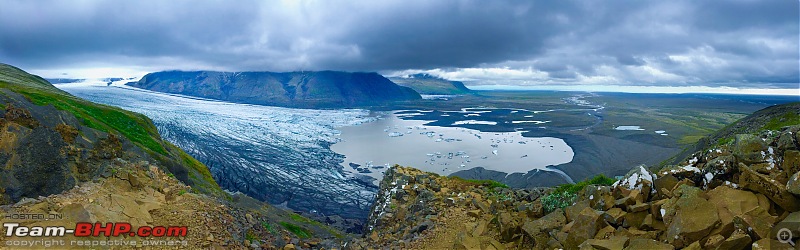 A Roadtrip in Iceland - 66°N-2_glacier_river_birth.jpg